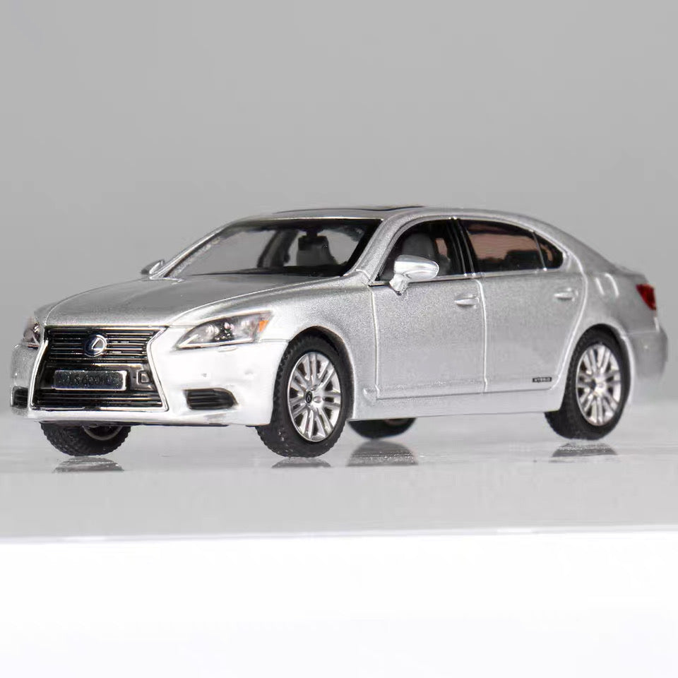 1/64 scale Lexus LS600hL die-cast sedan, silver, front-side 3/4 view