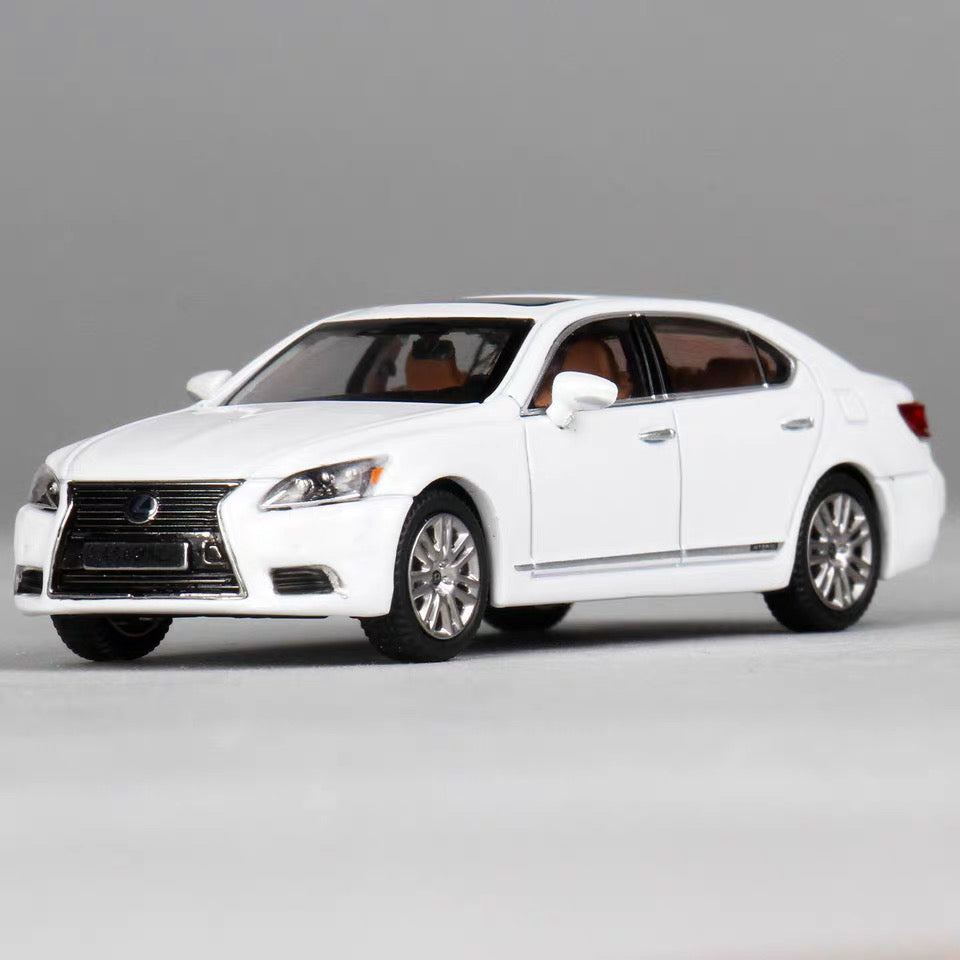 1/64 scale Lexus LS600hL die-cast sedan, white, front-side 3/4 view