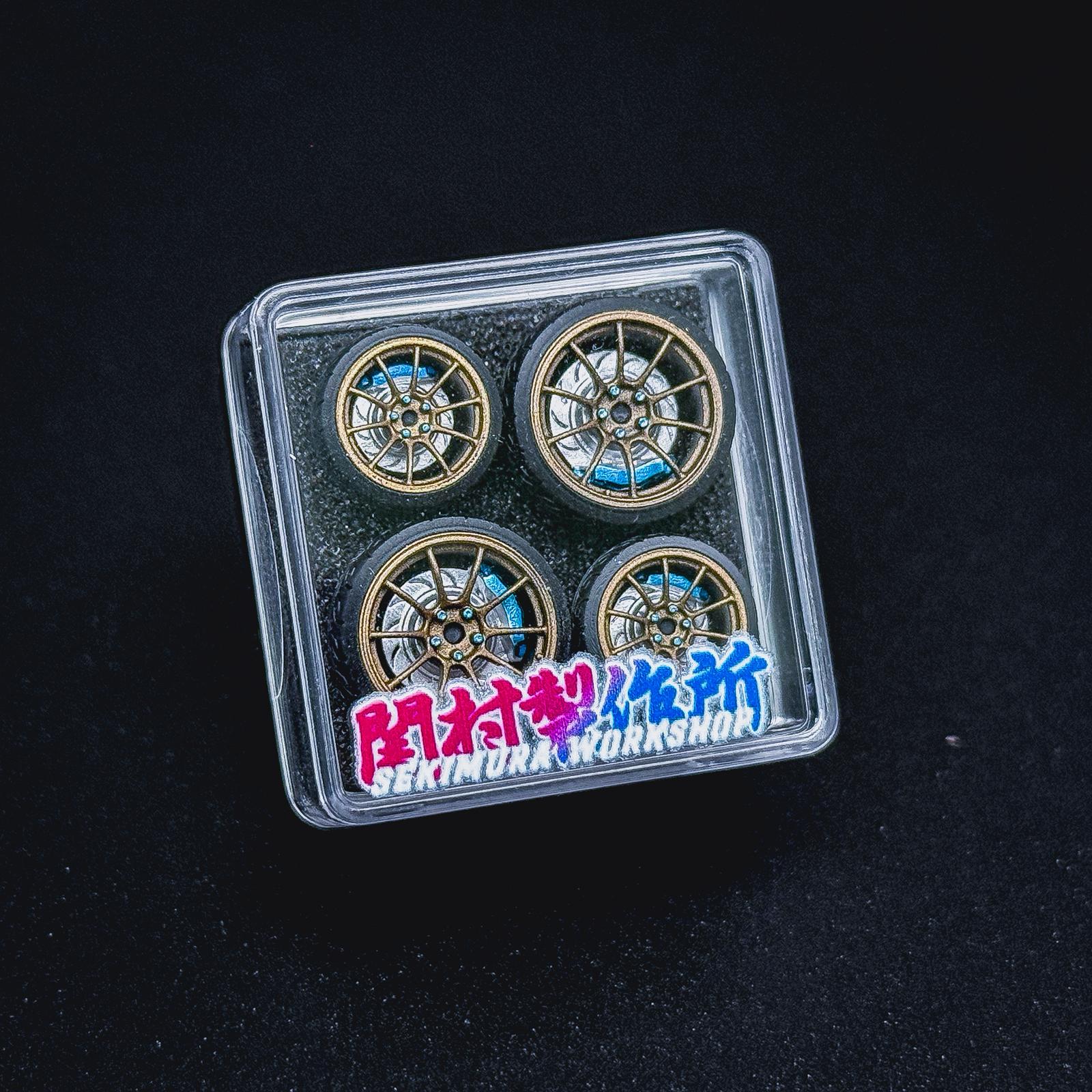 ChoroQ ZE40 bronze wheel set in clear plastic blister, four spoke rims